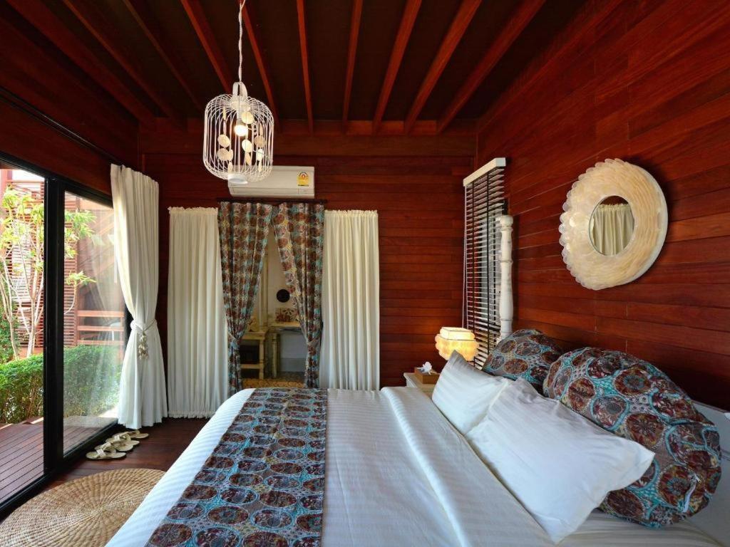 The Blue Sky Resort@ Koh Payam Koh Phayam Exterior foto