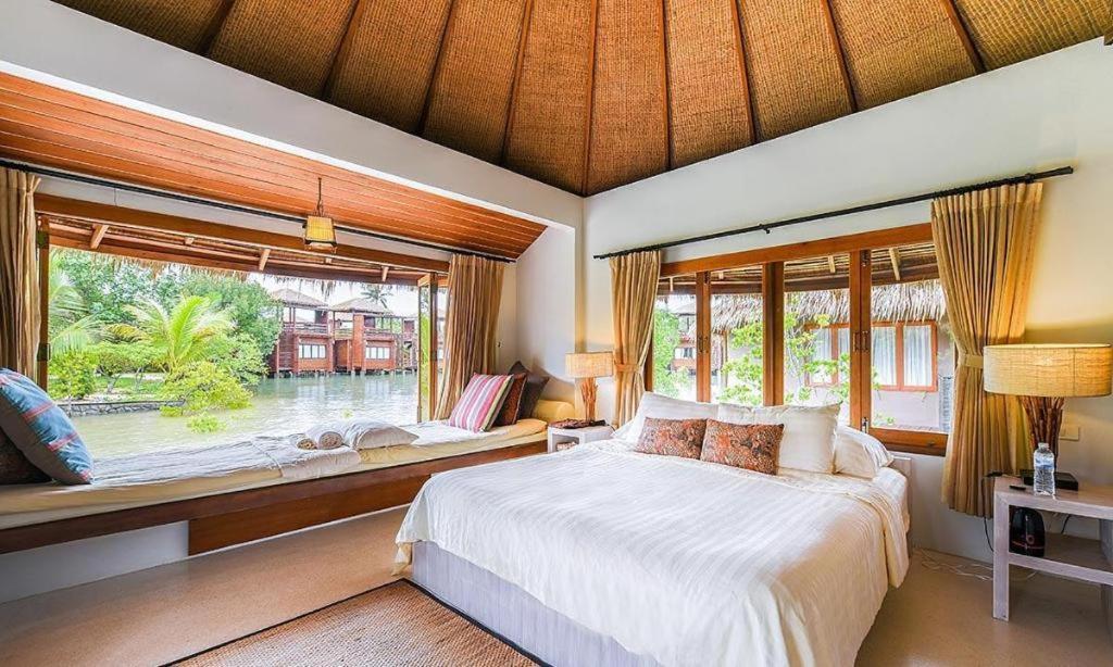 The Blue Sky Resort@ Koh Payam Koh Phayam Exterior foto